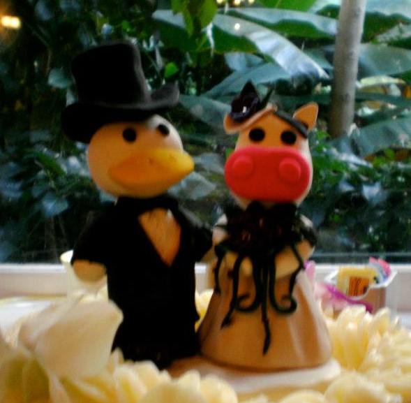 Beth and Larry's caketopper
